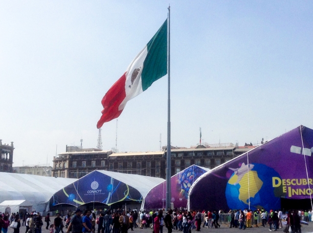 dia-de-la-bandera-ciudad-de-mexico-city-bicitando-16
